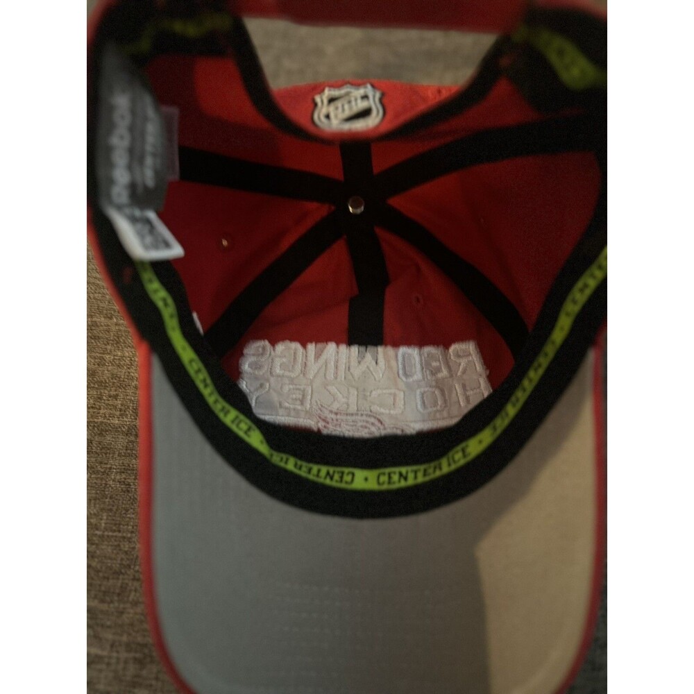 Reebok NHL Detroit Red Wings Hockey Red/White Men's Adjustable Hat - Picture 6 of 6